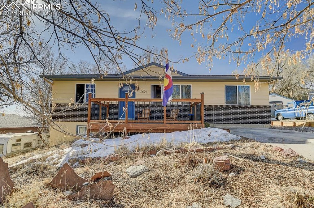 2529 Camelot Ct, Colorado Springs, CO 80904-1767