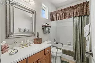 2171 Diamond Creek Dr, Colorado Springs, CO 80921 - Photo 28