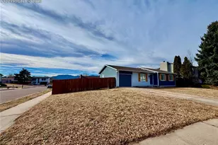 886 Badger Dr, Colorado Springs, CO 80916 - Photo 2