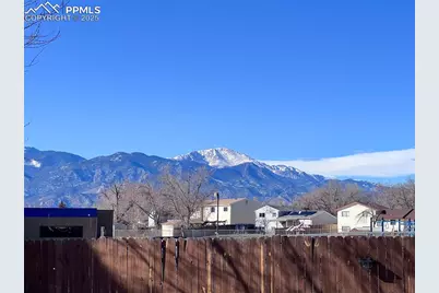 2758 Ferber Drive, Colorado Springs, CO 80916 - Photo 2