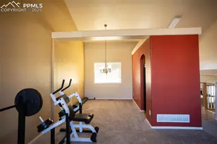 8237 Parkglen Dr, Fountain, CO 80817 - Photo 6