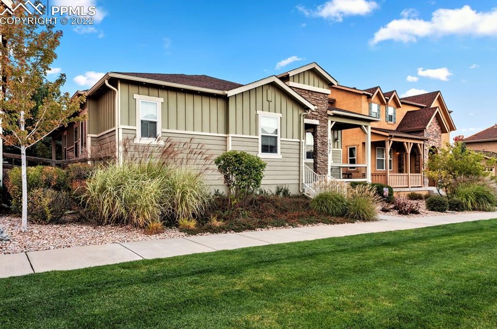 1357 Cresson Mine Dr, Colorado Springs, CO 80905-4446