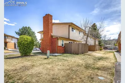 1173 Willow Bend Circle #C, Colorado Springs, CO 80918 - Photo 2