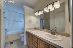 2560 Wheaton Dr, Colorado Springs, CO 80904 - Photo 26