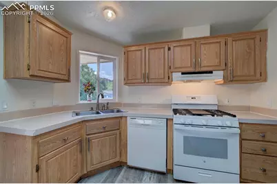 2560 Wheaton Drive, Colorado Springs, CO 80904 - Photo 12