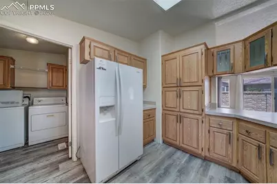 2560 Wheaton Drive, Colorado Springs, CO 80904 - Photo 16