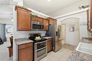 2218 Cliffmoor Ln, Pueblo, CO 81008 - Photo 18