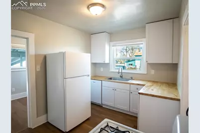 1901 E Routt Avenue, Pueblo, CO 81004 - Photo 8