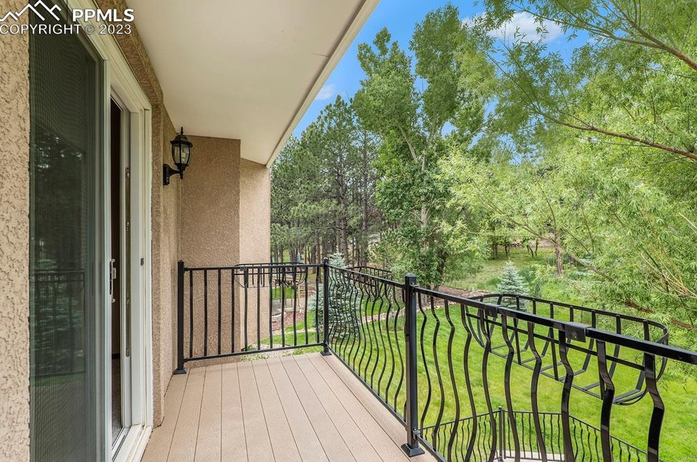 2275 Kittridge Ave, Colorado Springs CO 80919-3889 exterior