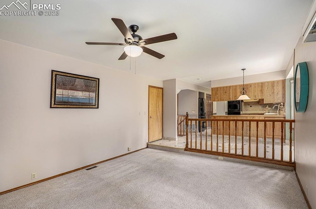 2275 Kittridge Ave, Colorado Springs CO 80919-3889 exterior