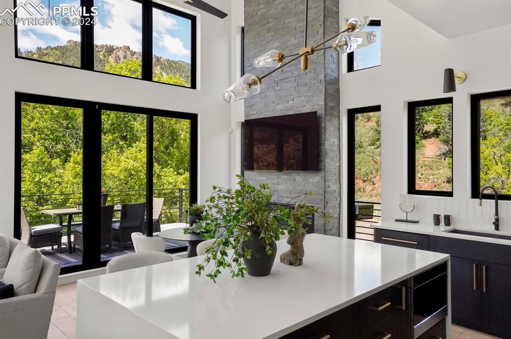 284 Crystal Park Rd, Crystal Hills CO exterior