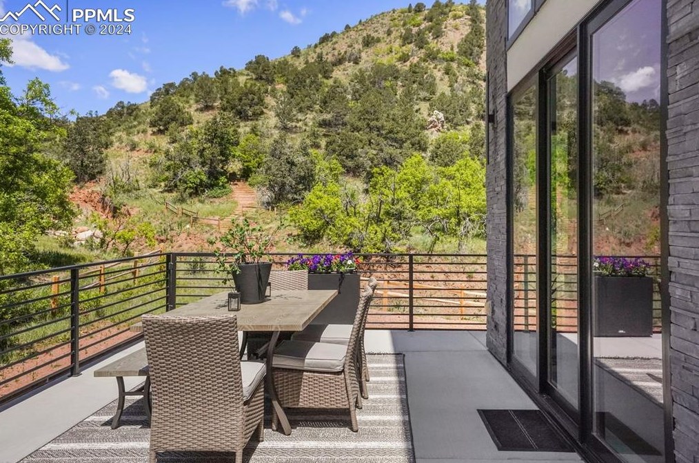 284 Crystal Park Rd, Crystal Hills CO exterior