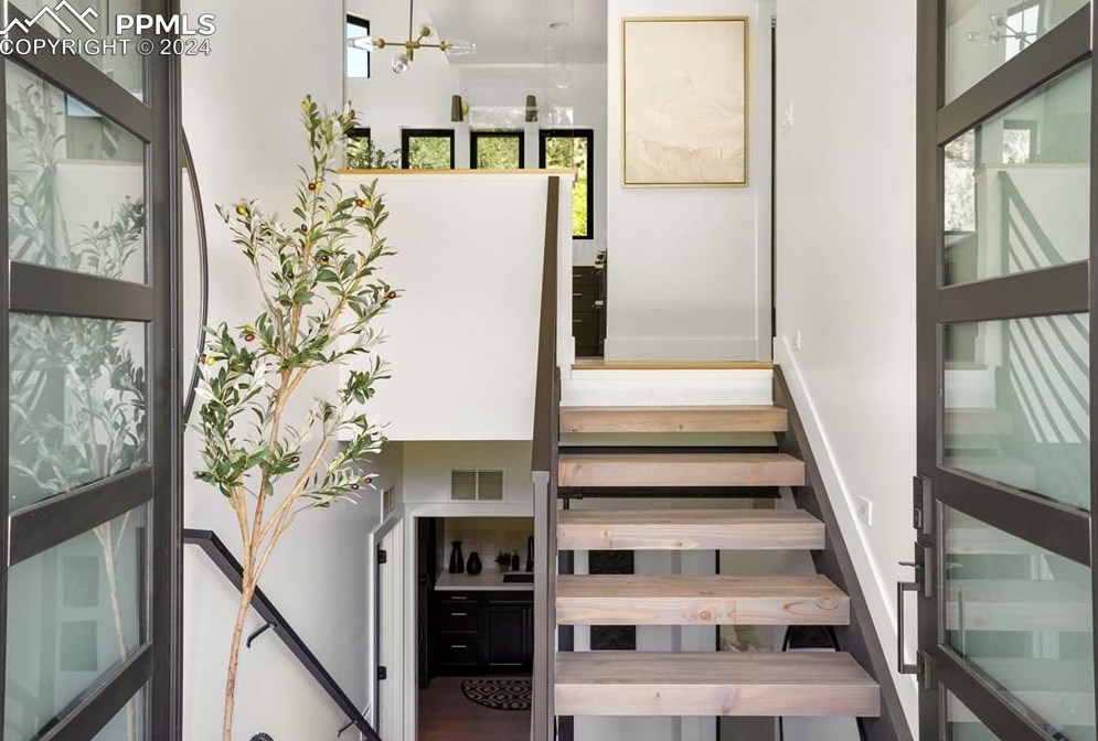 284 Crystal Park Rd, Crystal Hills, CO 80829-2841