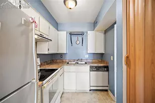 1708 Sawyer Way, Colorado Springs, CO 80915 - Photo 4