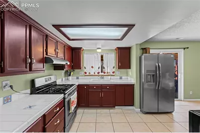 3450 Post Oak Drive, Colorado Springs, CO 80916 - Photo 8