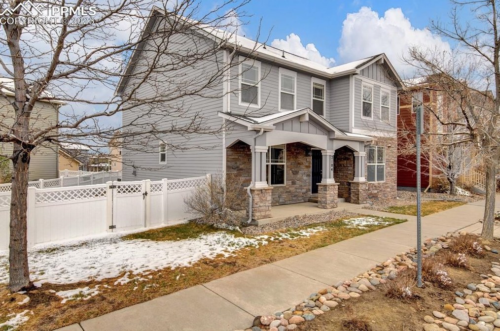 2104 Gilpin Ave, Colorado Springs, CO 80910-3269