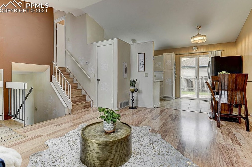 7760 Lindsey Dr, Colorado Springs CO 80920-4241 exterior