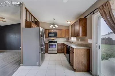 109 Blossom Field Court, Fountain, CO 80817 - Photo 6