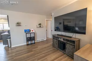 1804 Lark Bunting Ln, Pueblo, CO 81001 - Photo 4