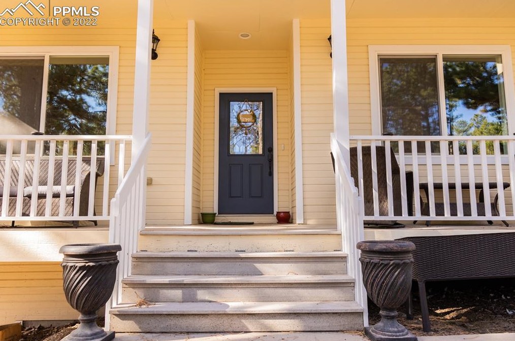 10220 Hardy Rd, Colorado Springs, CO 80908-1563