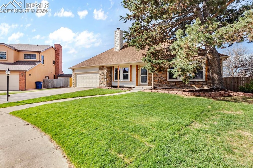 7570 Conifer Dr, Colorado Springs, CO 80920-4528