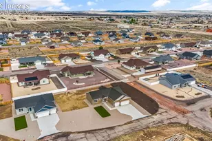 729 E Campbell Ln, Pueblo West, CO 81007 - Photo 42