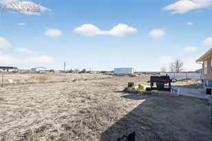 1344 N Blazing Star Ln, Pueblo, CO 81007 - Photo 24