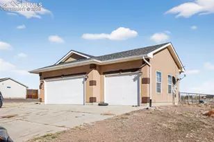 1344 N Blazing Star Ln, Pueblo, CO 81007 - Photo 2