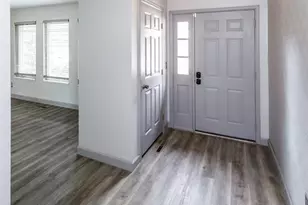 380 Silver Spring Cir, Colorado Springs, CO 80919 - Photo 4