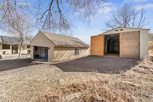 2804 Straus Ln, Colorado Springs, CO 80907 - Photo 4