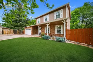 202 Blanca Ct, Colorado Springs, CO 80919 - Photo 2