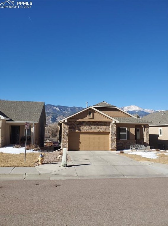 1226 Ethereal Cir, Colorado Springs, CO 80904-4455