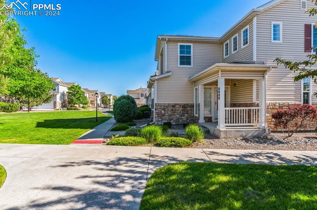 6088 Sierra Grande Pt, Colorado Springs, CO 80923-3882