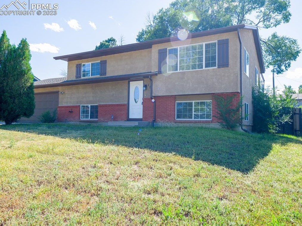 1812 Olympic Dr, Colorado Springs, CO 80910-1817