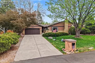 2230 Brookwood Dr, Colorado Springs, CO 80918 - Photo 42