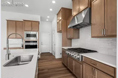 4505 Peak Crest View, Colorado Springs, CO 80918 - Photo 8