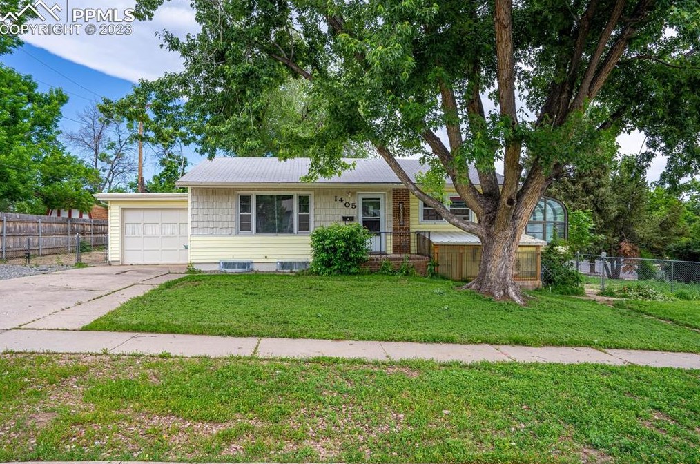1405 Wilks Pl, Colorado Springs, CO 80909-3034
