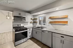 1327 Kern St, Colorado Springs, CO 80915 - Photo 6