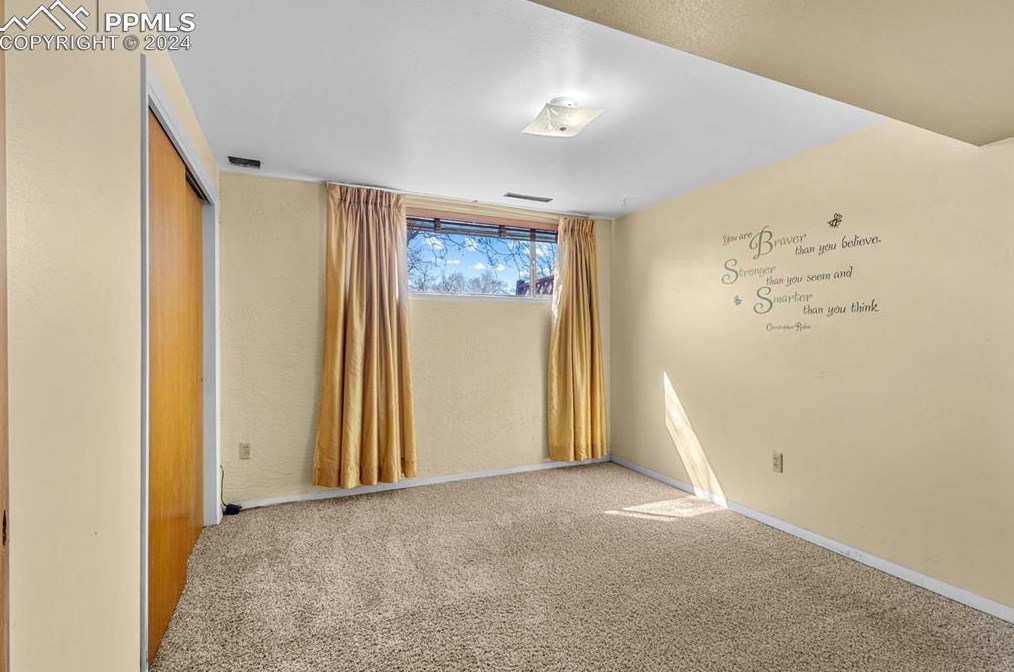 33 Garland Ave, Colorado Springs CO exterior