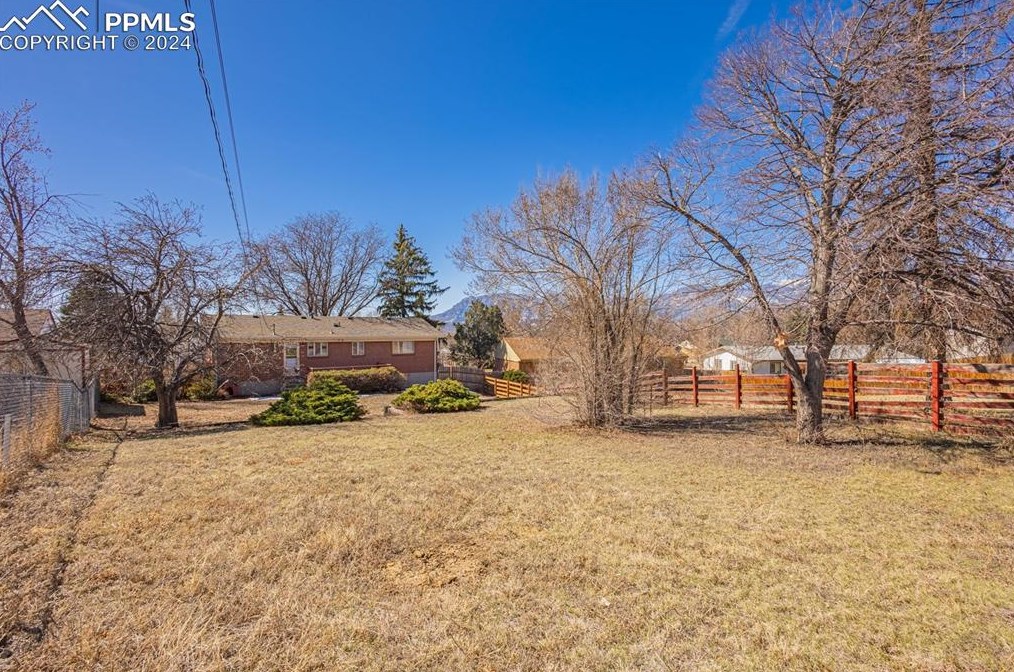 33 Garland Ave, Colorado Springs CO exterior