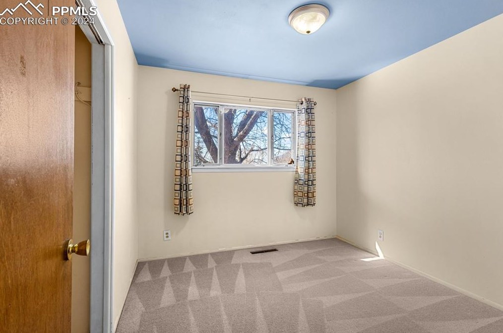 33 Garland Ave, Colorado Springs CO exterior