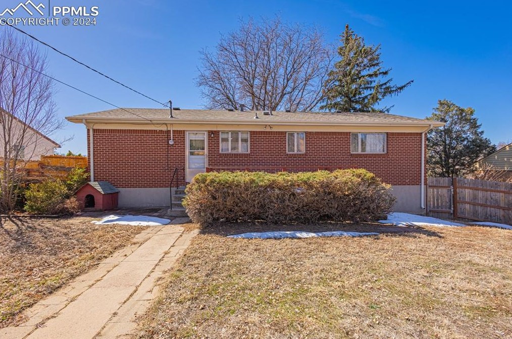 33 Garland Ave, Colorado Springs CO exterior