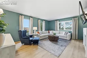 6907 Gayle Lyn Ln, Colorado Springs, CO 80919 - Photo 4