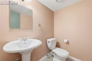 6907 Gayle Lyn Ln, Colorado Springs, CO 80919 - Photo 14