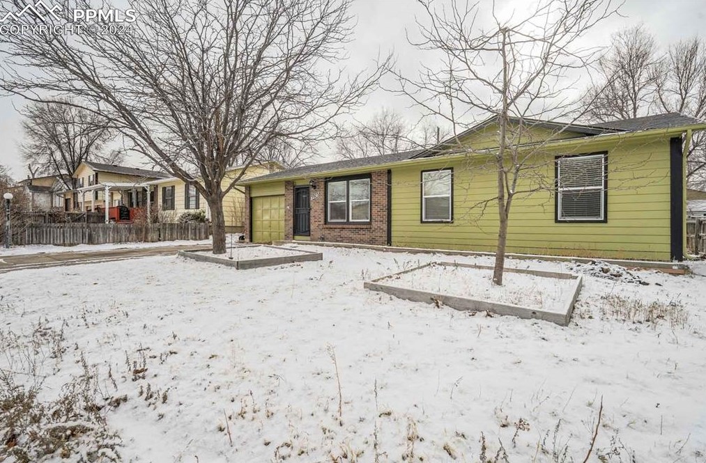 5075 Hunters Run, Colorado Springs, CO 80911-3110