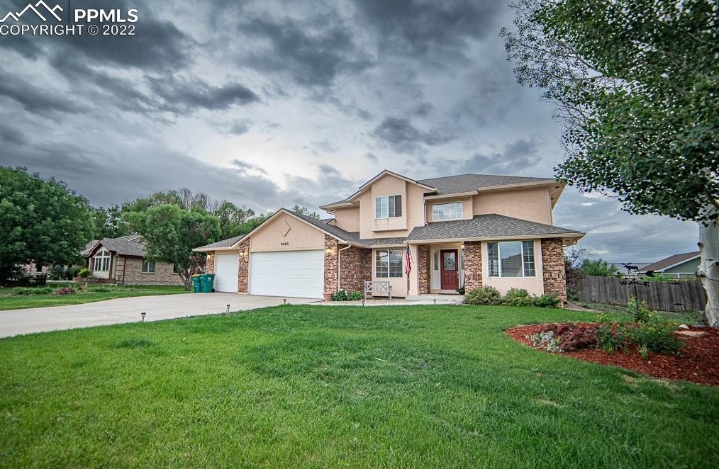 9330 Blue Grass Pl, Colorado Springs, CO 80925-9592