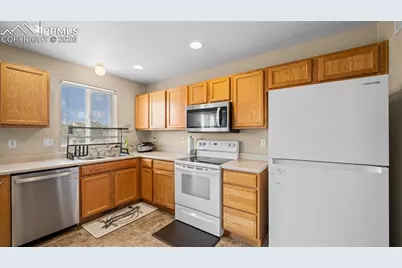 7505 Dobbs Drive, Fountain, CO 80817 - Photo 10