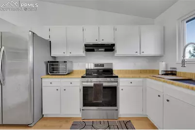 6770 Dublin Terrace, Colorado Springs, CO 80918 - Photo 20