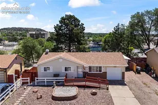 1605 Dixon Dr, Colorado Springs, CO 80909 - Photo 4