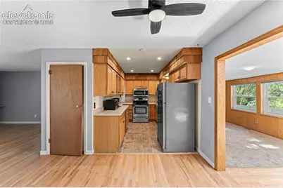 1605 Dixon Drive, Colorado Springs, CO 80909 - Photo 14